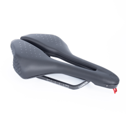 ERE TENACI CT SADDLE L L