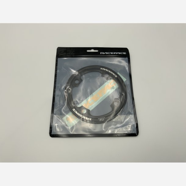 RACEFACE Bash Guard 104bcd 32T Black
