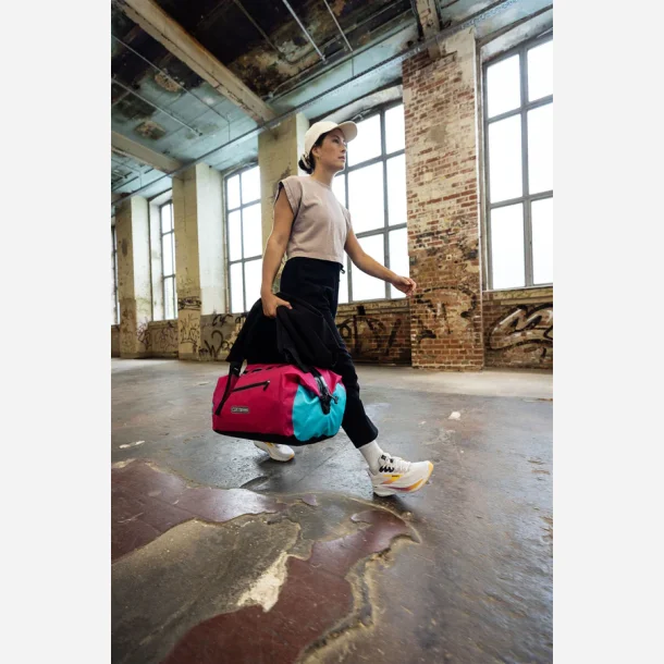 ORTLIEB Duffle Lite Cyber, 40L, cyber pink - cyber blue
